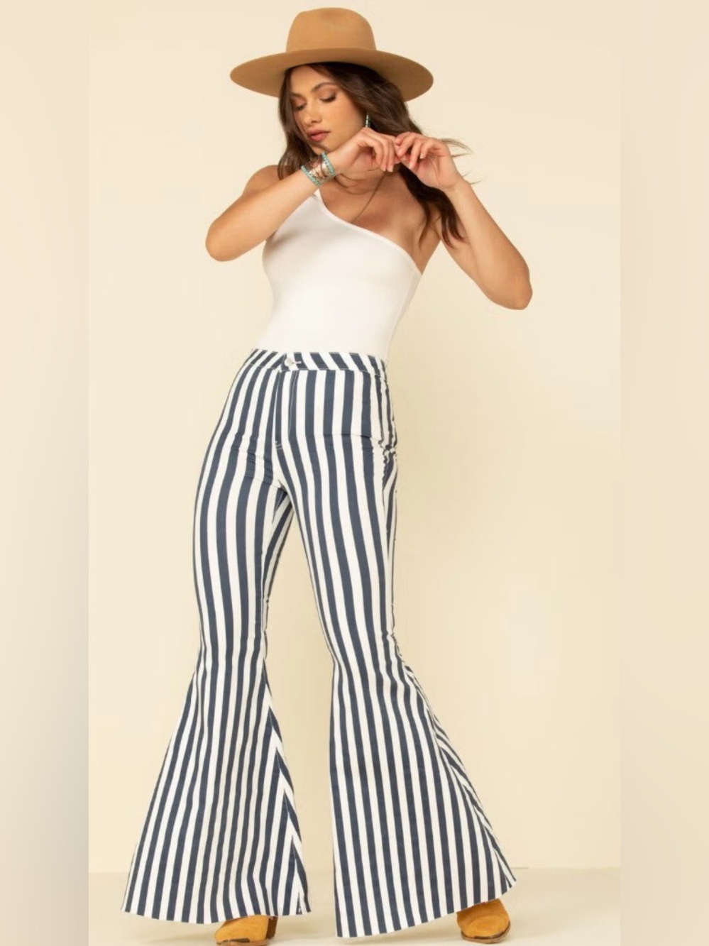 FREE PEOPLE HIGH RISE JUST FLOAT ON FLARE JEANS EUC! (Sz 24)